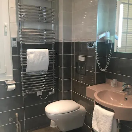 La Bonbonniere - Sure Collection By Western 3* Talant